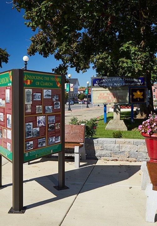 Triangular Kiosk | Pannier Graphics